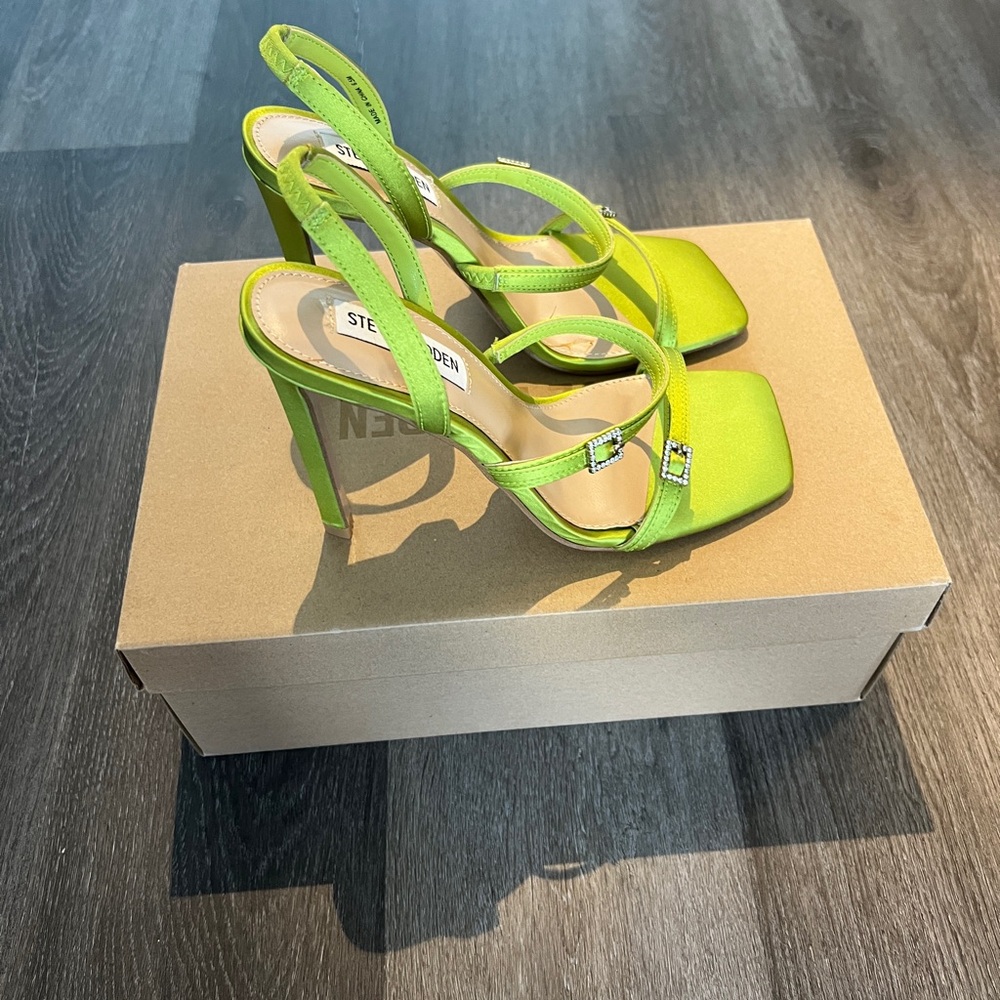Steve Madden Neon Green Strappy Heels - Picture 2 of 5